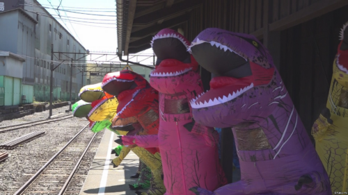 えちてつを恐竜で応援ってなんだー？