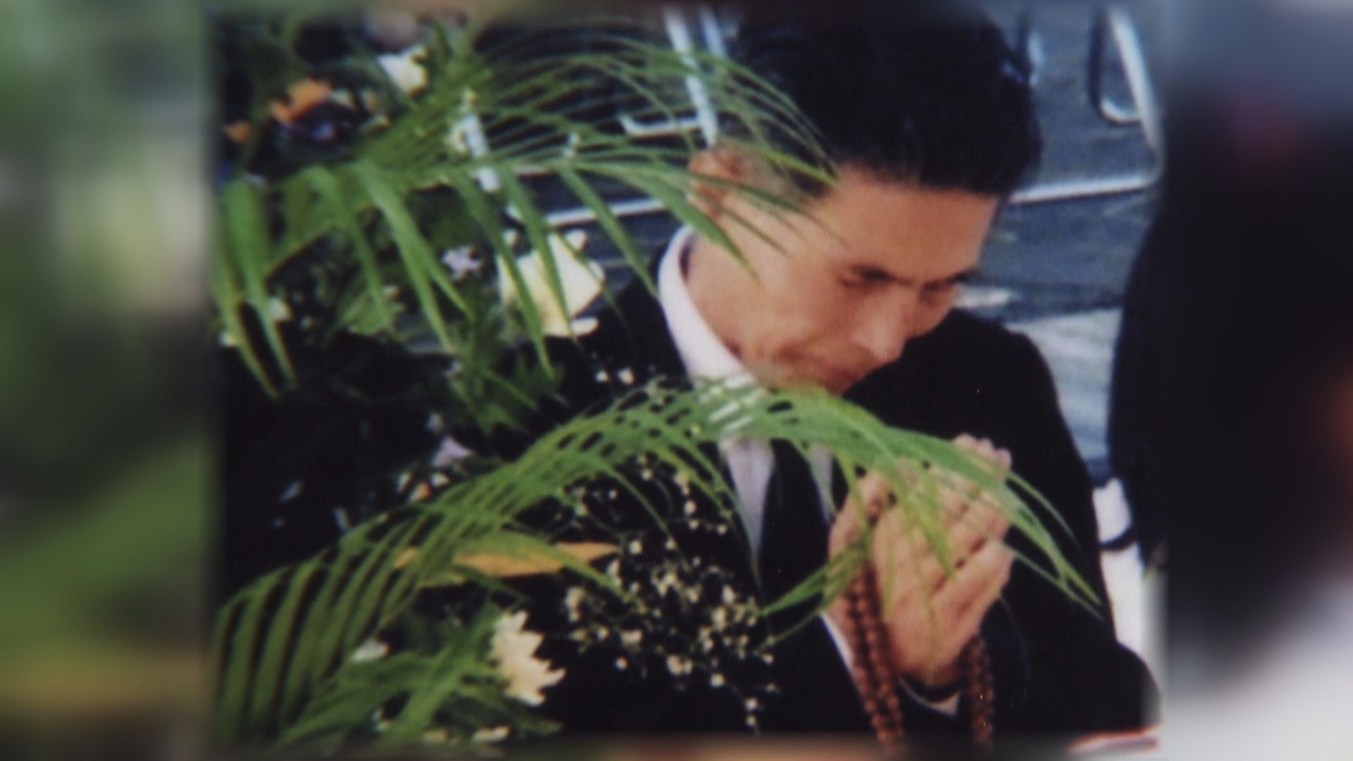 沖縄戦の戦没者を悼む若泉氏