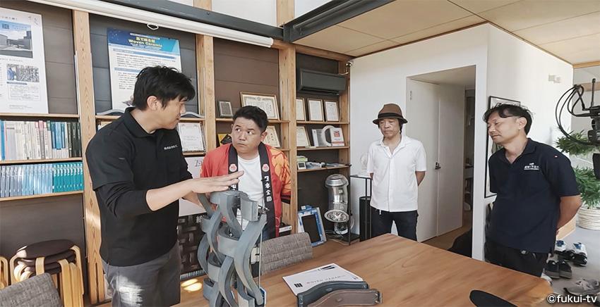 福逸品探し福逸品探し シン越前瓦で作る新たな世界